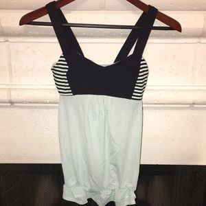 1121 Lululemon elevate tank dot size 4